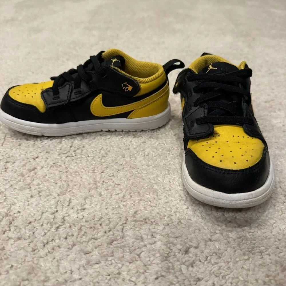 Authentic Nike Air Jordan 1 Retro Low TD Toddler Size 10C Black and Gold